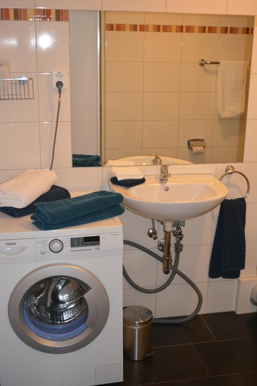 Leon Apartment *